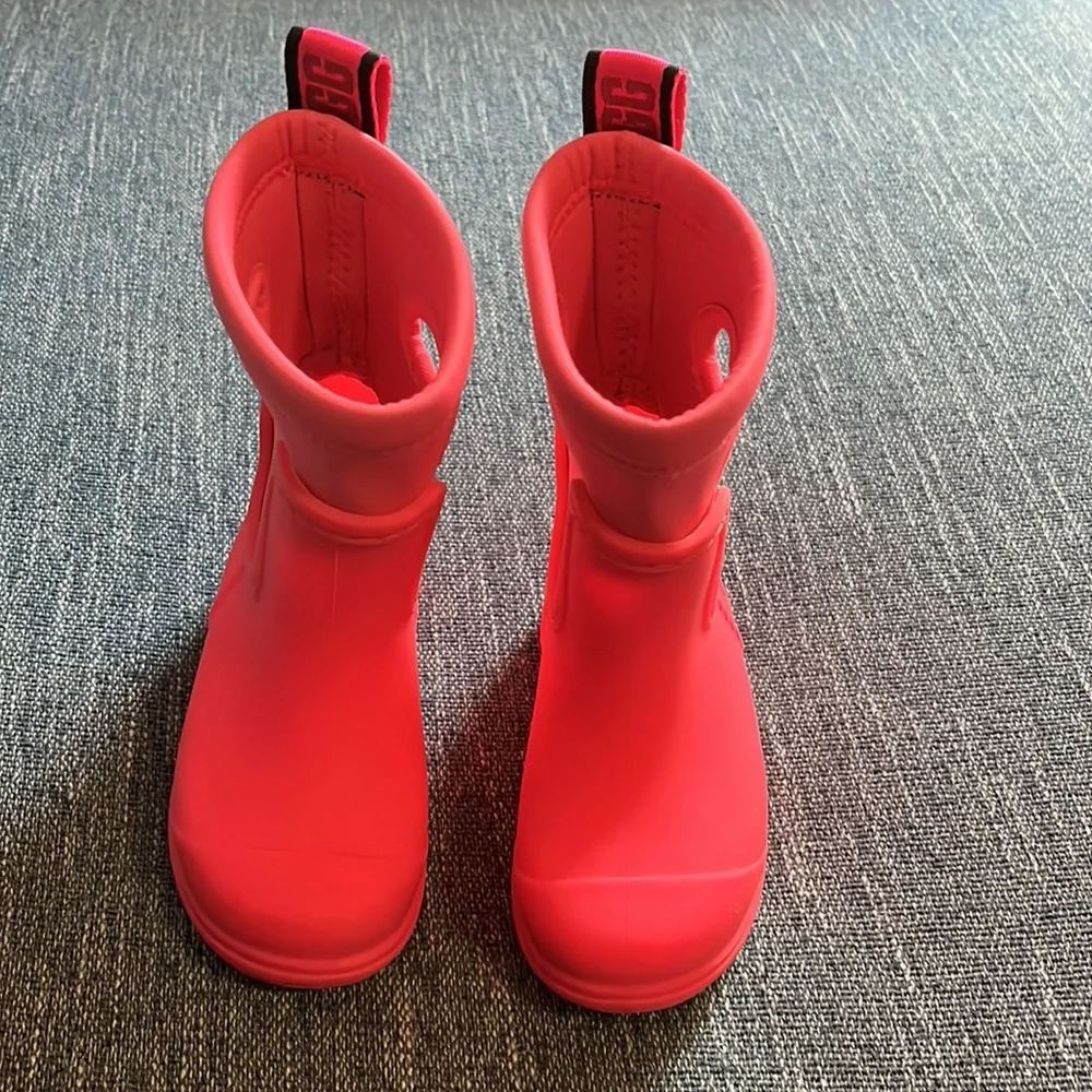 UGG Toddler Droplet Mid Pink Rain Boots - Picture 2 of 11